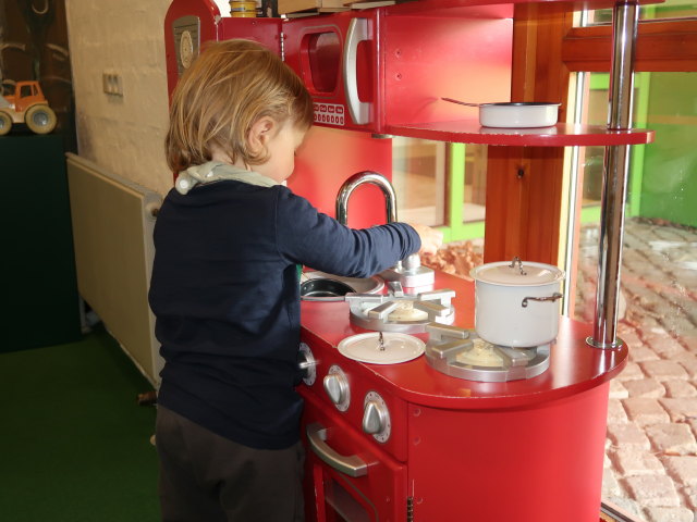 Nils im Det Gr&oslash;nne Museum in Auning (23. Mai)