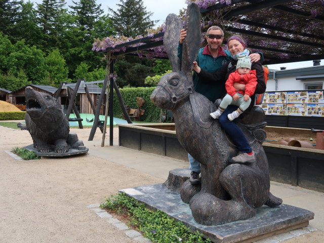 Ich, Sabine und Nils im Skulpturparken Blokhus (24. Mai)