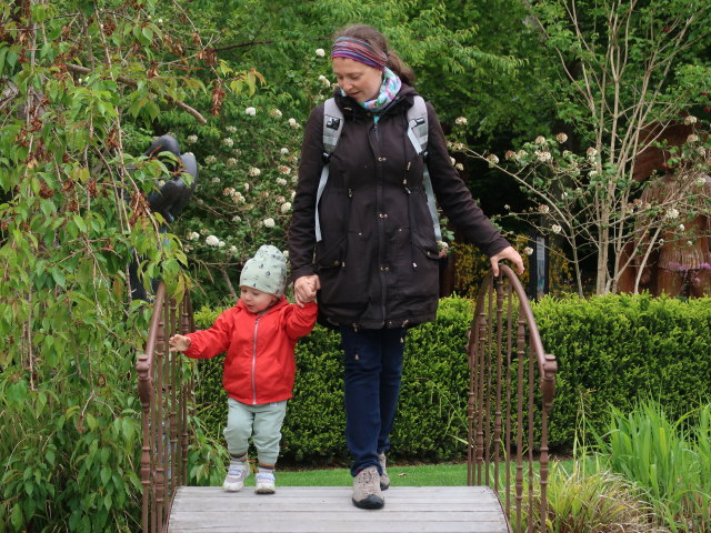 Nils und Sabine im Skulpturparken Blokhus (24. Mai)