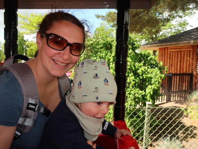 Sabine und Nils im LEGO Tog im Legoland Billund Resort (26. Mai)