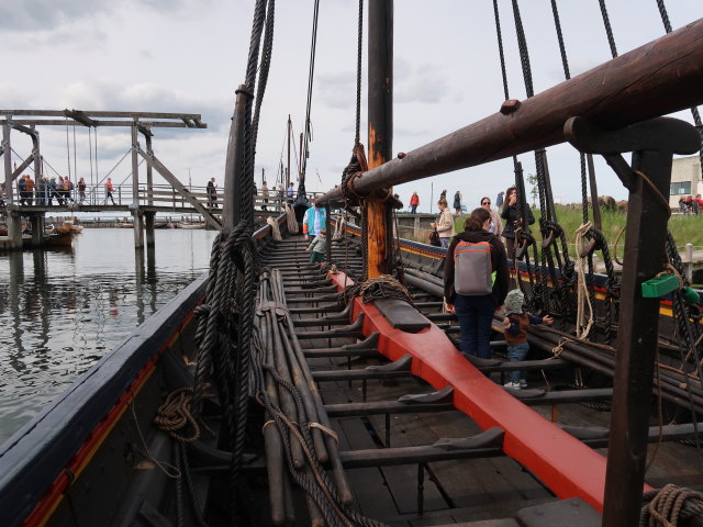 Sabine und Nils im Vikingeskibsmuseet in Roskilde (29. Mai)