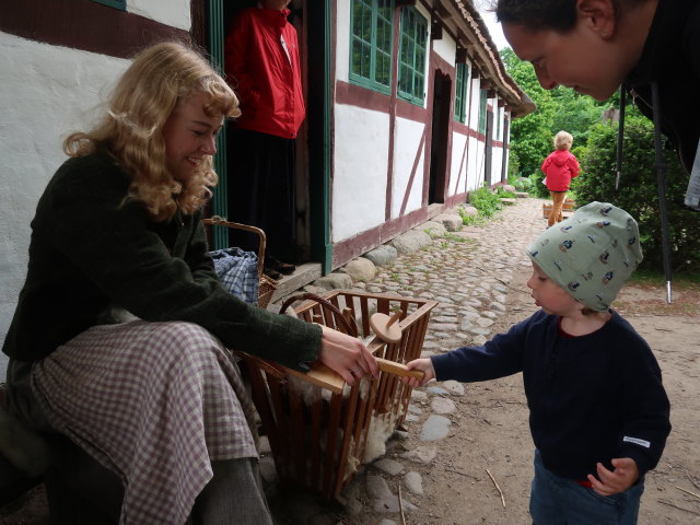 Nils und Sabine im Frilandsmuseet in Kongens Lyngby (1. Juni)