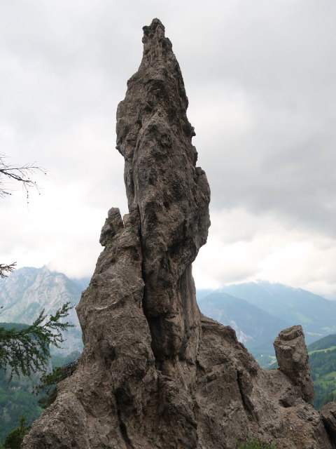 neben dem Stodertaler Dolomitensteig (7. Juni)