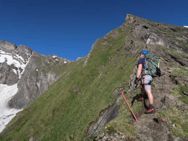 Christian am Gleiwitzer H&ouml;henweg zwischen Unterer J&auml;gerscharte und Oberer J&auml;gerscharte (22. Juni)