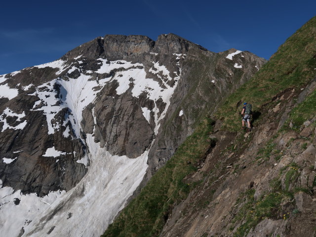 Christian am Gleiwitzer H&ouml;henweg zwischen Unterer J&auml;gerscharte und Oberer J&auml;gerscharte (22. Juni)