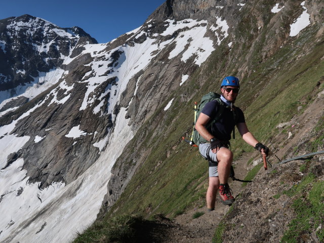 Christian am Gleiwitzer H&ouml;henweg zwischen Unterer J&auml;gerscharte und Oberer J&auml;gerscharte (22. Juni)