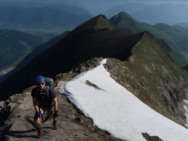 Christian am Gleiwitzer H&ouml;henweg zwischen Oberer J&auml;gerscharte und Kempsenkopf (22. Juni)
