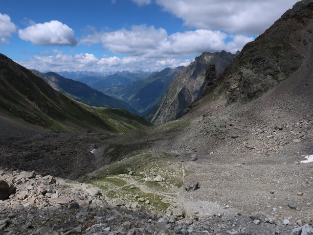 zwischen K&uuml;hgr&uuml;bl und Madatschferner (28. Juni)