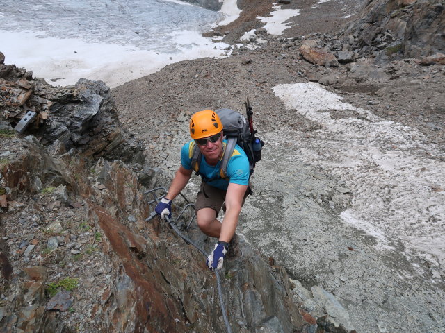 Aaron zwischen Madatschferner und Aperem Madatschjoch (28. Juni)