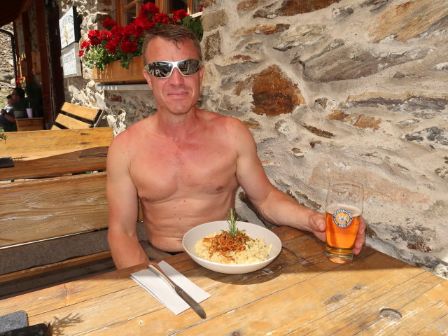 Aaron bei der Kaunergrath&uuml;tte, 2.817 m (29. Juni)