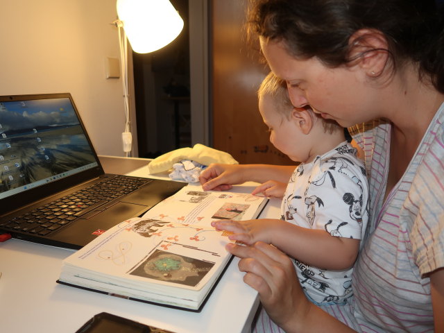 Nils und Sabine in unserer Wohnung (2. Juli)