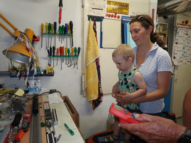Nils und Sabine im Haus meiner Eltern