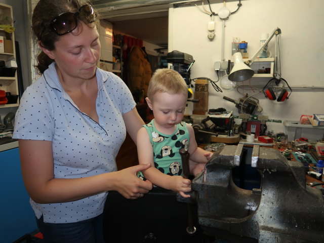 Sabine und Nils im Haus meiner Eltern