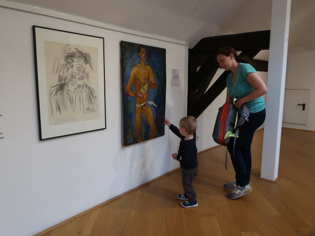Nils und Sabine in der Sonderausstellung 'Schule des Sehens'