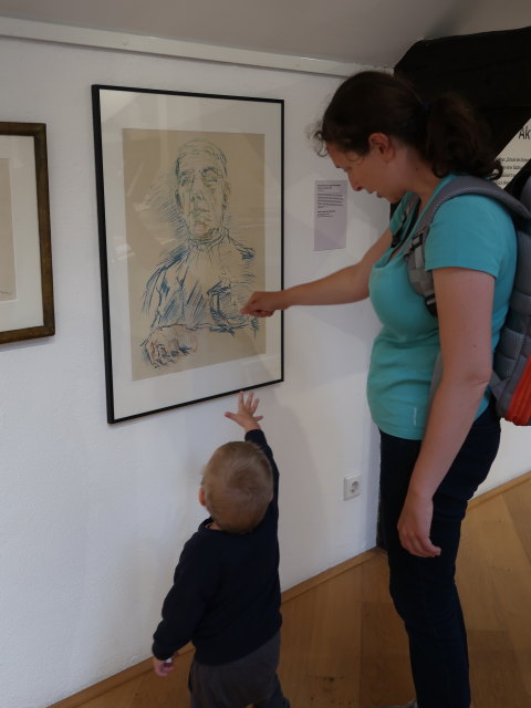 Nils und Sabine in der Sonderausstellung 'Schule des Sehens'