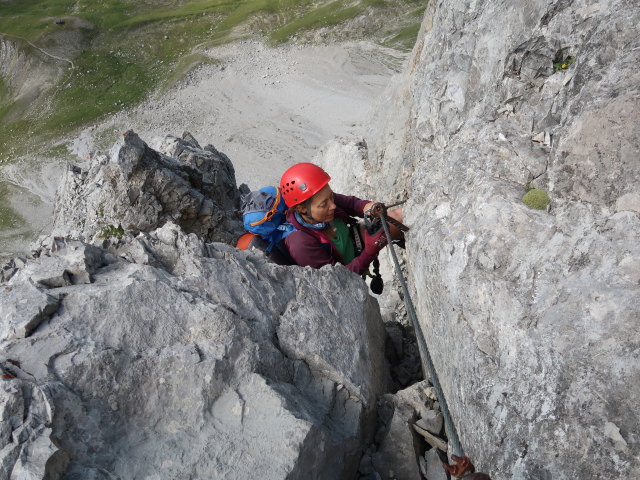 Arlberger Klettersteig: Angela zwischen Osteinstieg und Wei&szlig;schrofenspitze (19. Juli)