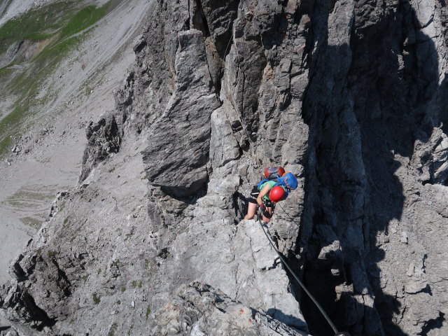 Arlberger Klettersteig: Angela zwischen Wei&szlig;schrofenspitze und Lisunspitze (19. Juli)