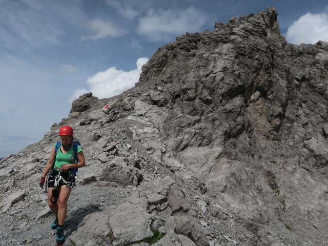 Angela zwischen Arlberger Klettersteig und Valfagehrjoch (19. Juli)