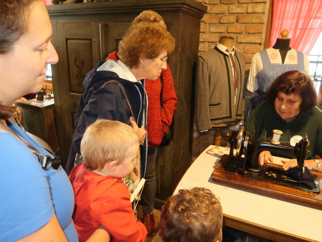Sabine und Nils im lebendigen Museum