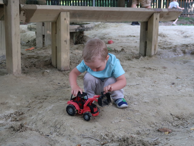 Nils am Erlebnisspielplatz Schloss Wolkersdorf
