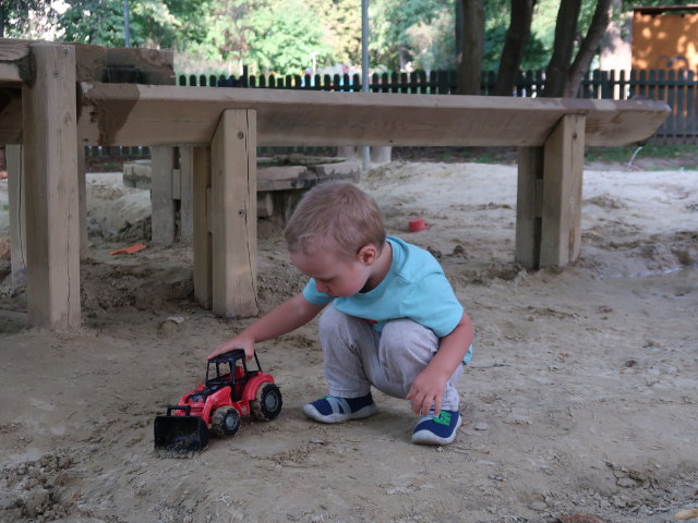 Nils am Erlebnisspielplatz Schloss Wolkersdorf