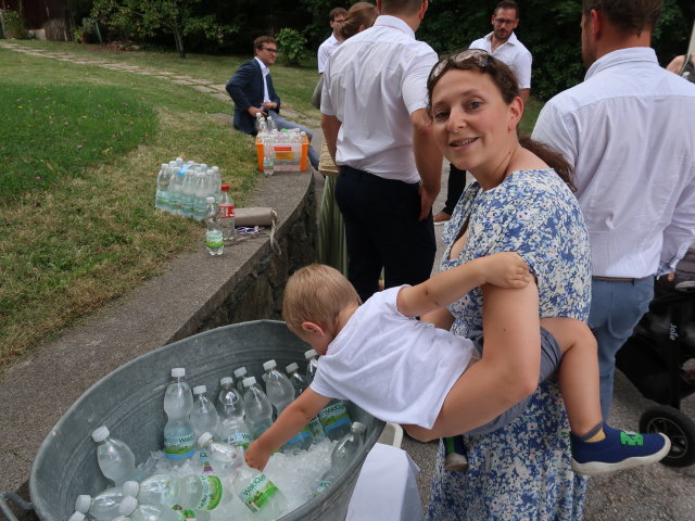 Nils und Sabine bei der Pfarrkirche Payerbach, 483 m