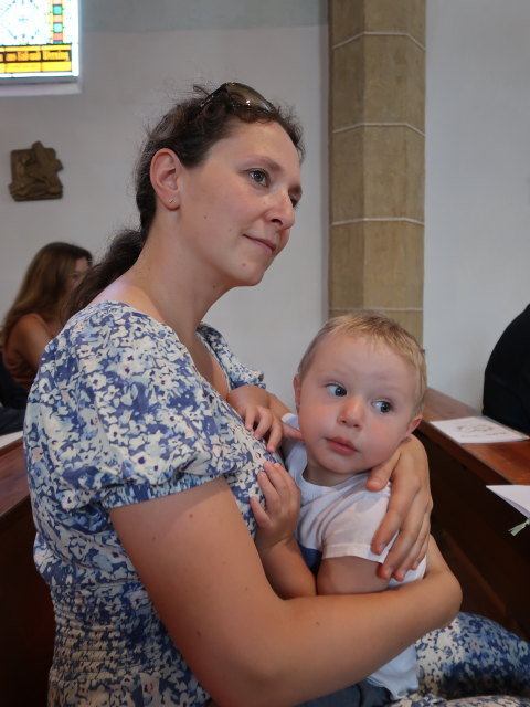 Sabine und Nils in der Pfarrkirche Payerbach, 483 m