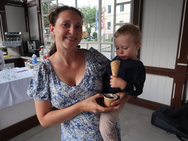 Sabine und Nils im Musikpavillon Payerbach