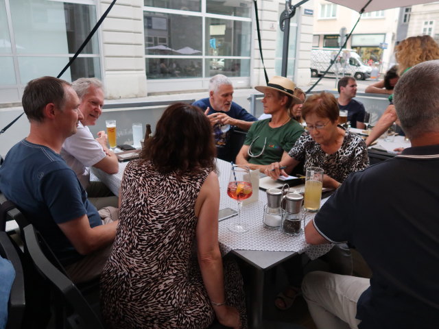 Werner, G&uuml;nther, Melanie, Josef, Paulus, Edith und Erich im Jonathan & Sieglinde