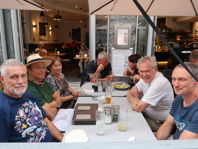 Josef, Paulus, Edith, Erich, Melanie, G&uuml;nther und Werner im Jonathan & Sieglinde
