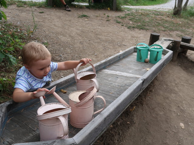 Nils im Abenteuergarten