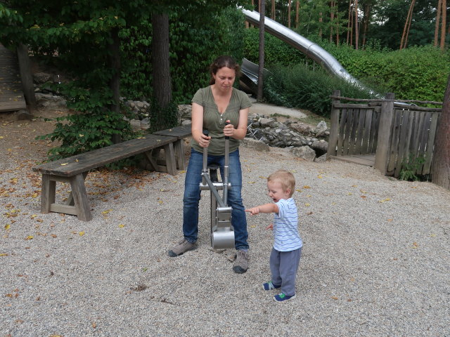 Sabine und Nils im Abenteuergarten