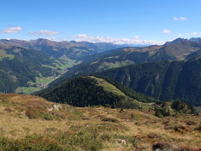 zwischen Wei&szlig;bachalm-Mitterleger und Torhelm