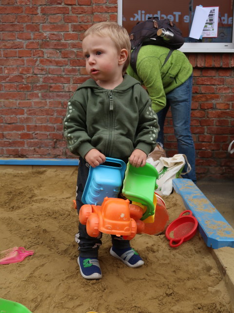 Nils am Mistplatz Hernals