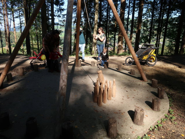 Manuel, Ella, Hannelore, Sabine und Nils im Tierpark Buchenberg