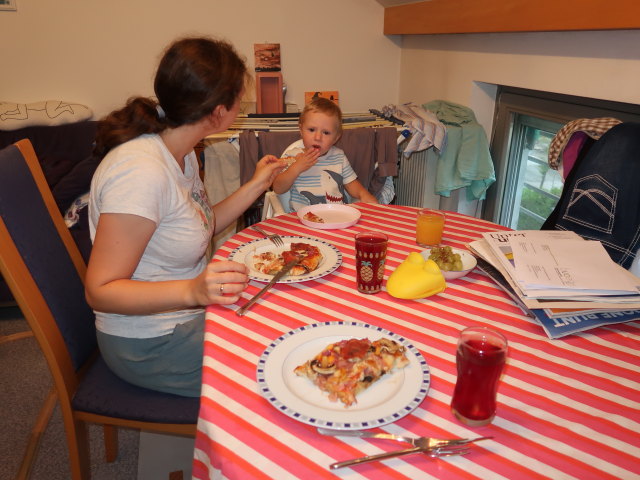 Sabine und Nils in unserer Wohnung