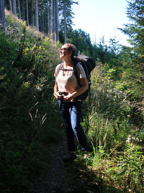 Sabine zwischen Bahnhof Semmering und Pinkenkogel