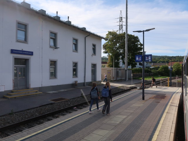 Bahnhof Enzesfeld-Lindabrunn, 281 m