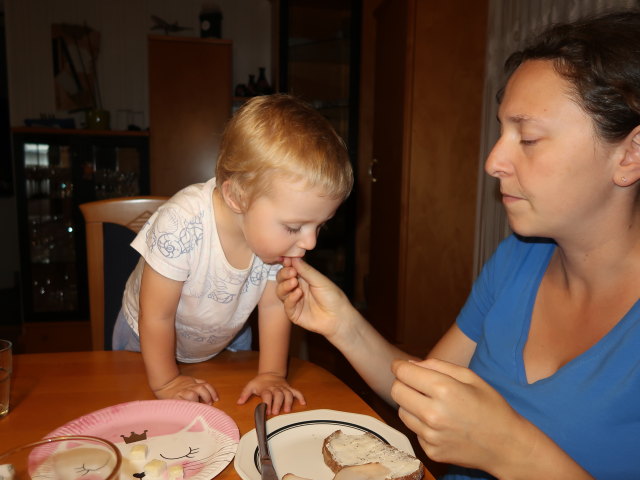 Nils und Sabine im Haus meiner Eltern