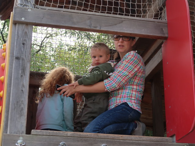 Nils und Sabine am Abenteuerspielplatz