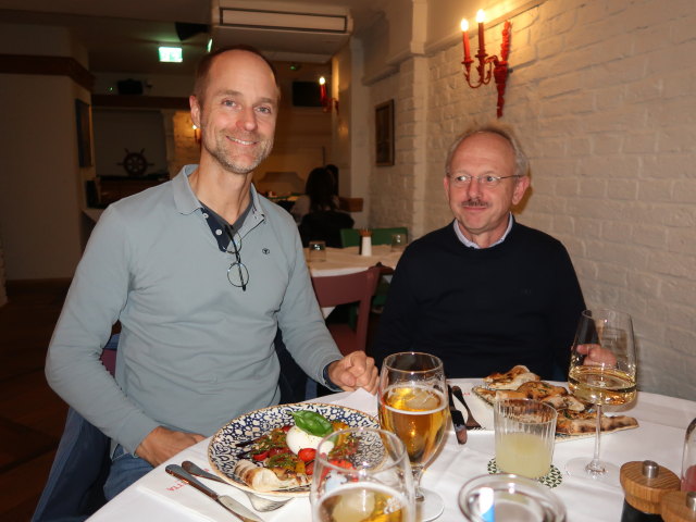 Florian und Karl in der Pizzeria Figoletta