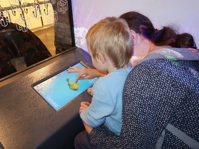 Nils und Sabine in der Ausstellung 'Planet der Tiere'