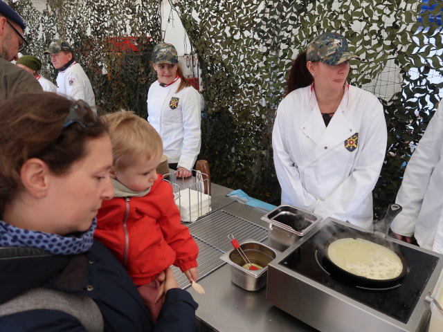 Sabine und Nils am Heldenplatz