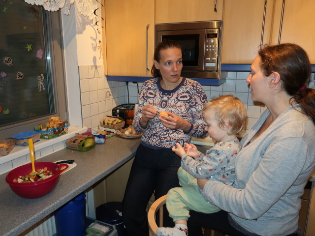 Ursa, Nils und Sabine in unserer Wohnung