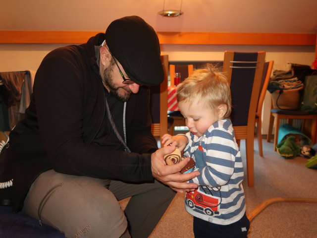 Markus und Nils in unserer Wohnung