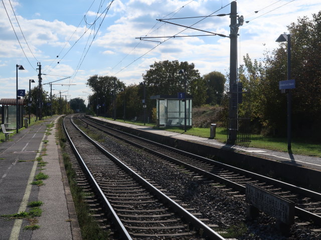 Bahnhof Sierndorf an der March, 153 m