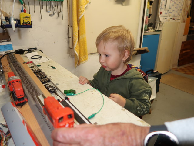 Nils im Haus meiner Eltern