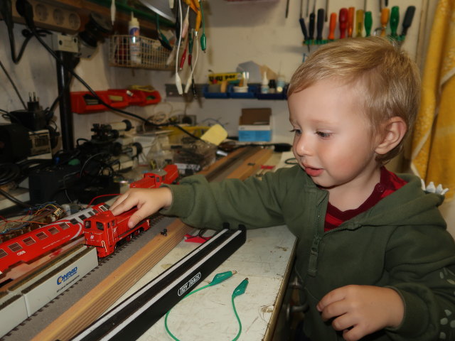 Nils im Haus meiner Eltern