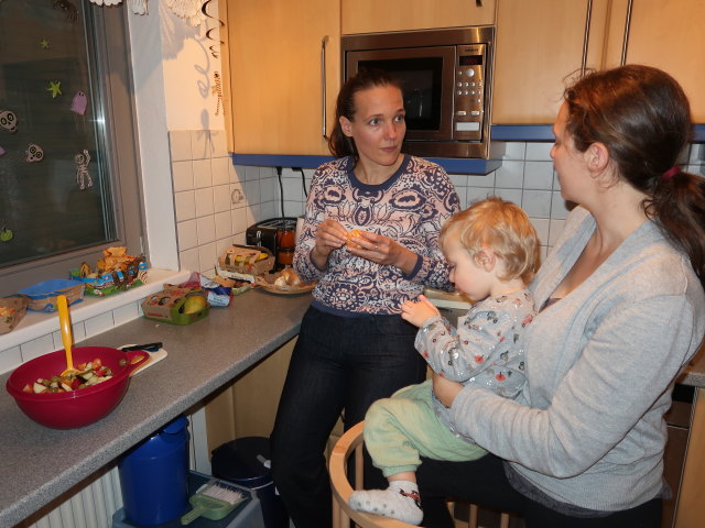 Ursa, Nils und Sabine in unserer Wohnung
