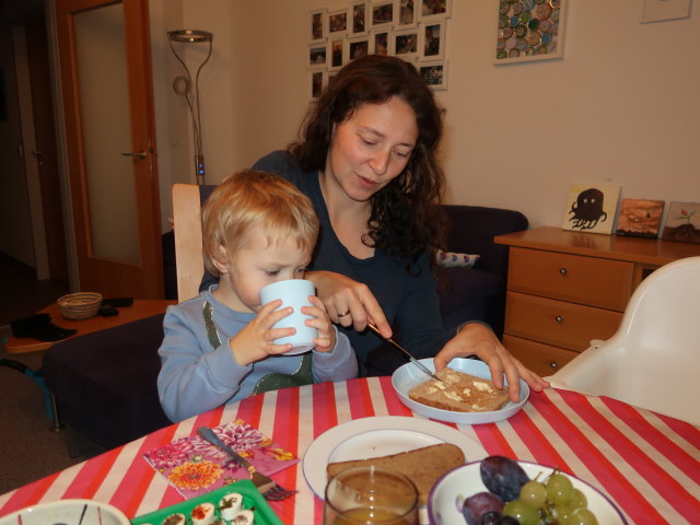 Nils und Sabine in unserer Wohnung